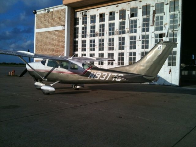 Cessna 206 Stationair (N8317Q)
