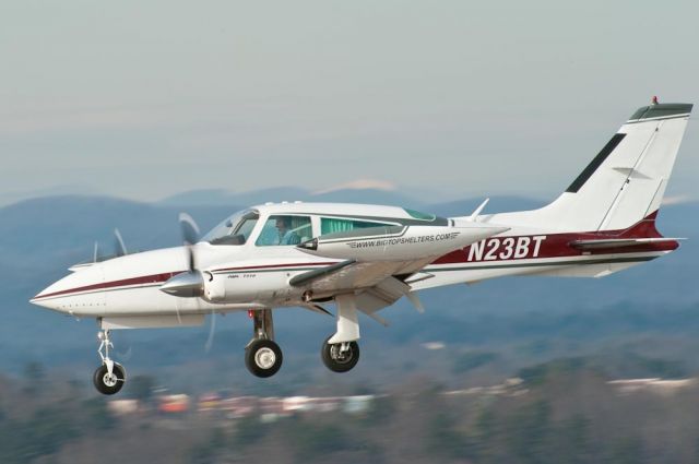 Cessna 310 (N23BT) - 12/30/09