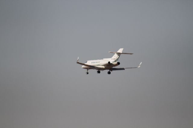 Hawker 800 (XA-AOV) - FINAL APPROACH 27 MMTJ