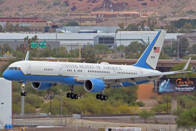 Boeing 757-200 (98-0001) - Boeing VC-32A (757-2G4) 98-0001 Air Force Two at Phoenix Sky Harbor on Tuesday, May 1, 2018. 