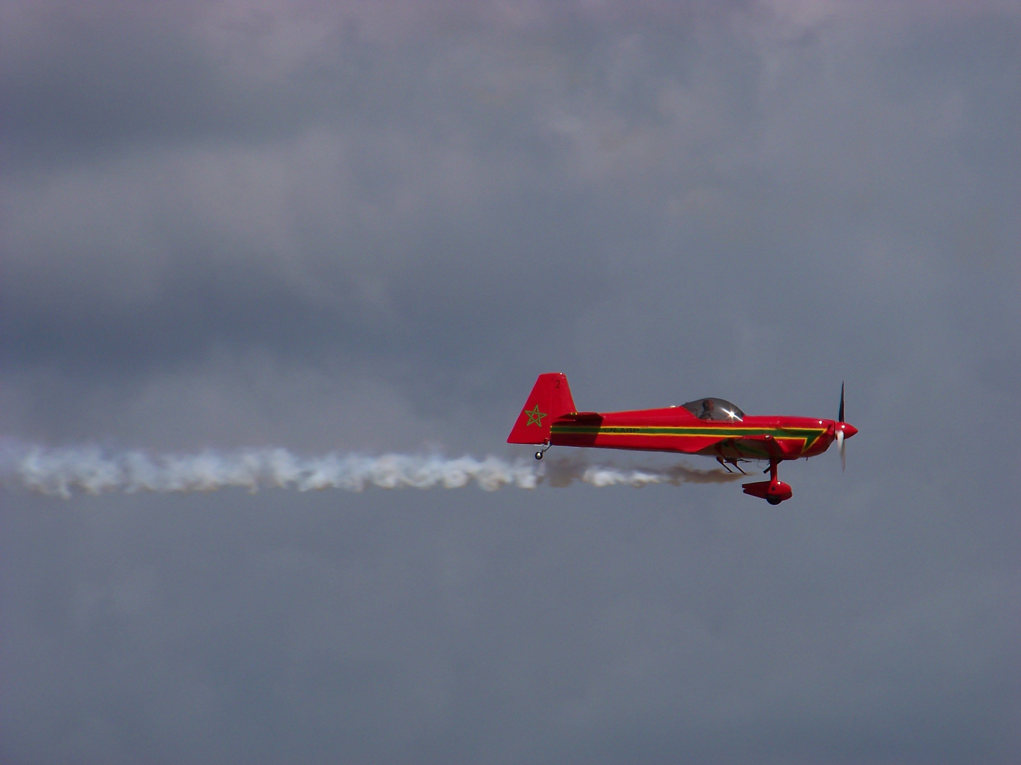 — — - Royal Jordanian Falcons demo team. September 2009 at Volkel Air Base, The Netherlands.