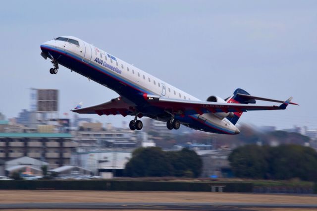 Canadair Regional Jet CRJ-700 (JA05RJ)