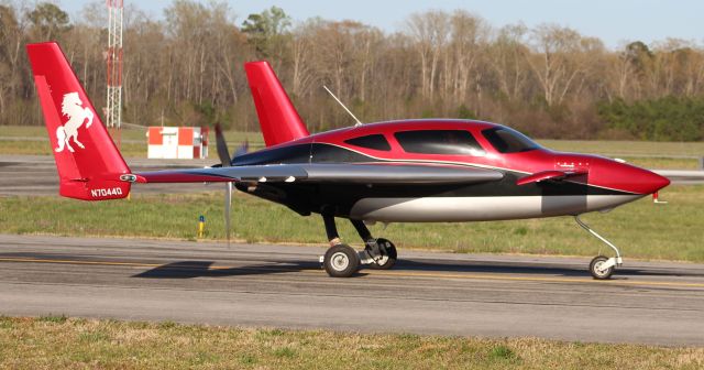 VELOCITY Velocity (N7044Q) - A Velocity SE taxiing at Pryor Field Regional Airport, Decatur, AL - very late afternoon, April 2, 2022.