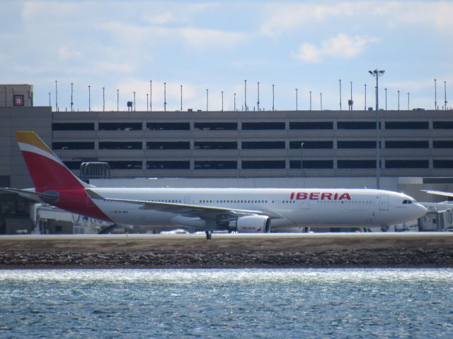 Airbus A330-300 (EC-MAA)