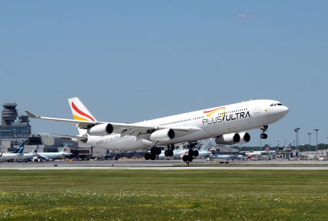 Airbus A340-300 (EC-MFB)