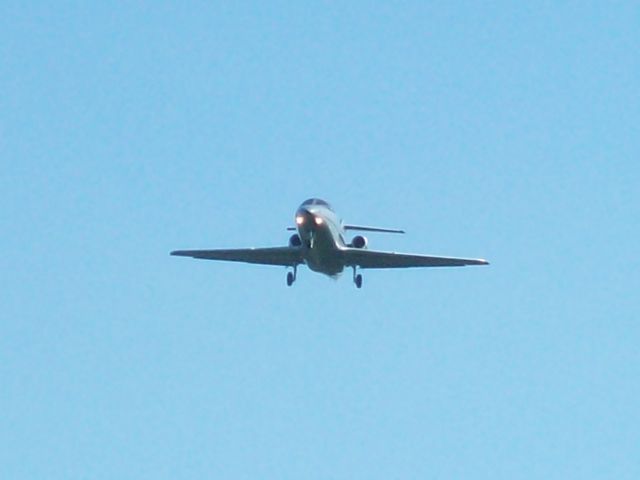 FUJI T1F (AWEF) - Short Final to RWY 22