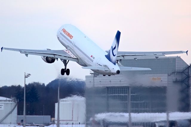 Airbus A320 (TC-FBO)