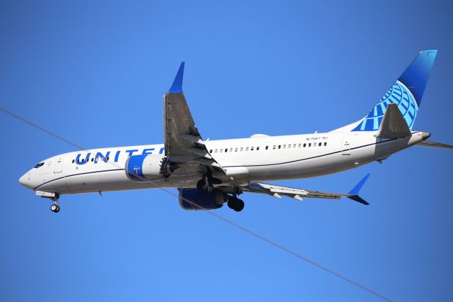Boeing 737 MAX 9 (N17557)
