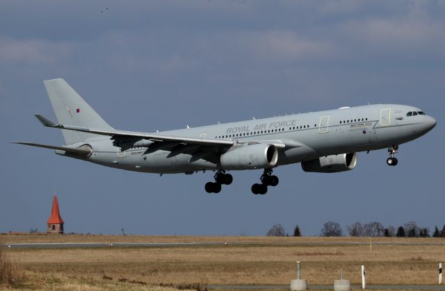 Airbus A330-200 (ZZ331)