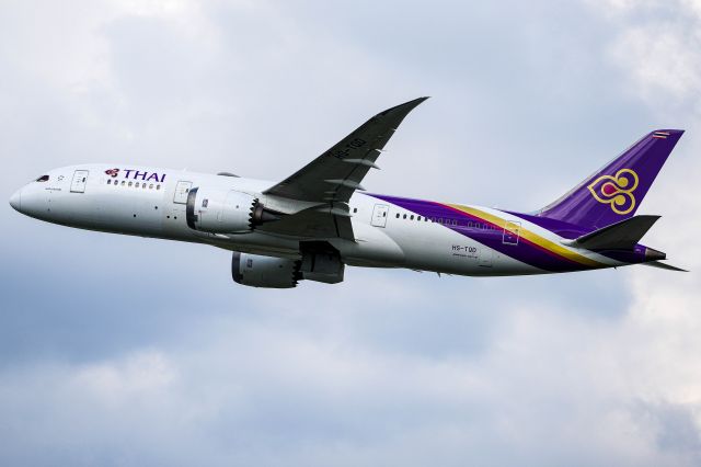 Boeing 787-8 (HS-TQD)