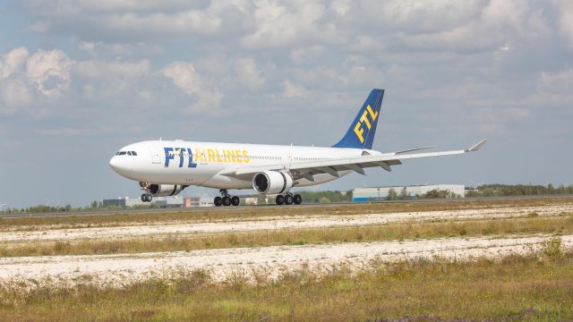 Airbus A330-200 (F-HFTL)