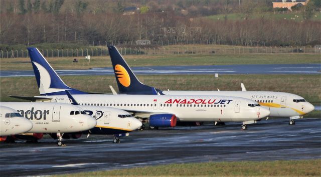 Boeing 737-800 (EI-ESR) - anadolu jet b737-8as ei-esr (tc-jzj) parked at shannon 23/12/19.