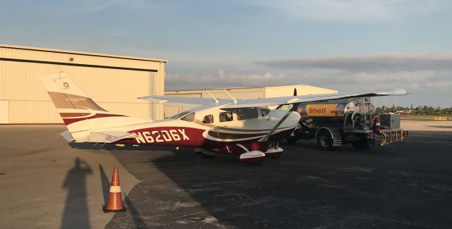 Cessna 206 Stationair (N6206X)