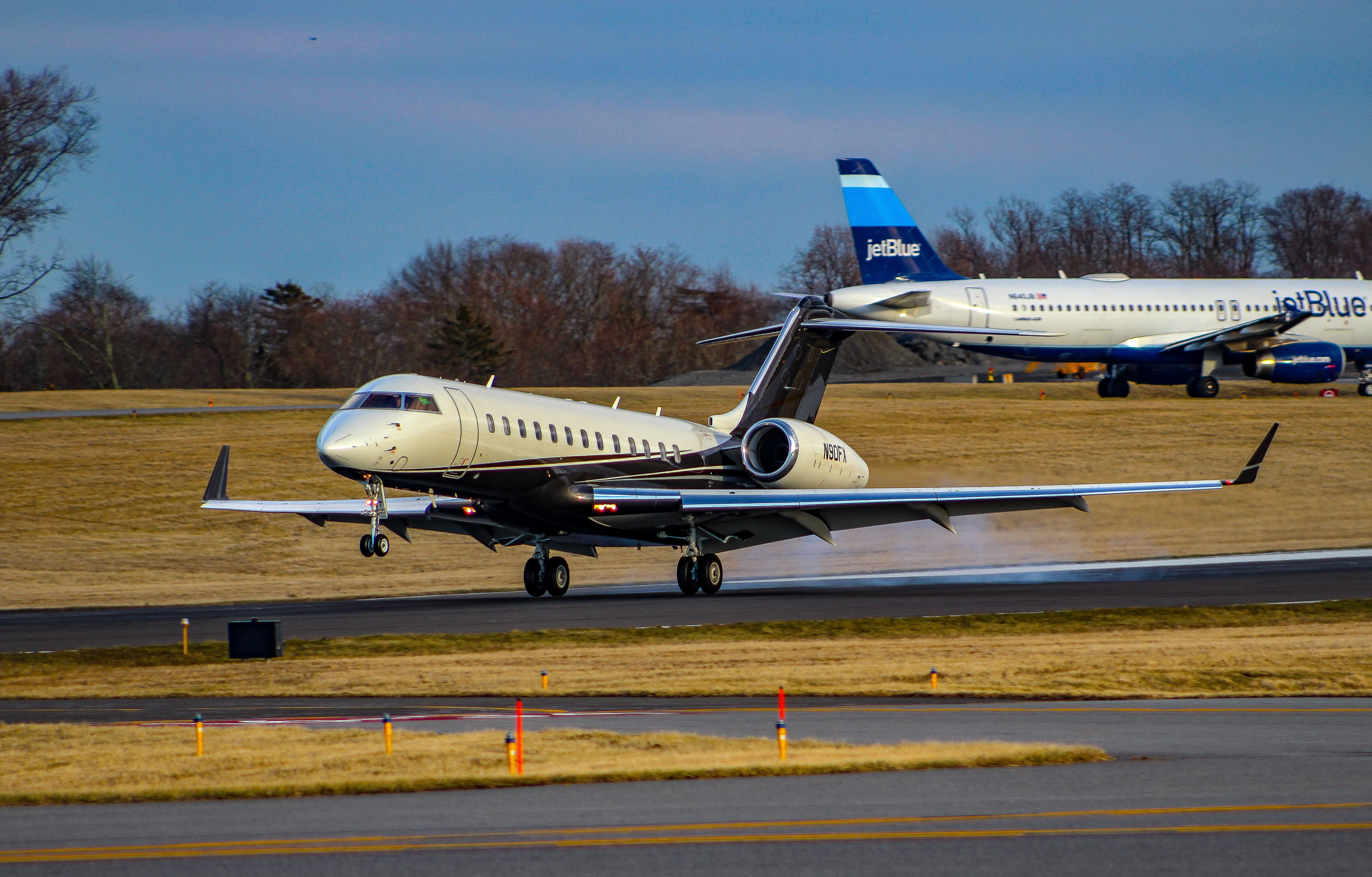 Bombardier Global Express (N90FX)