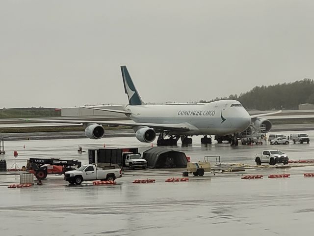 Boeing 747-200 (B-LJH)