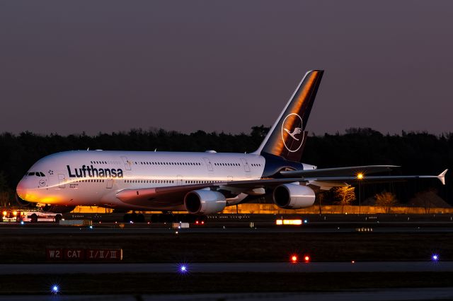 Airbus A380-800 (D-AIMC)