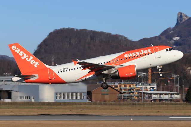 Airbus A319 (G-EZGG)