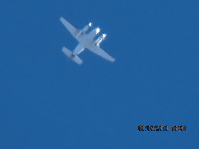 Beechcraft King Air 90 (N390PS)