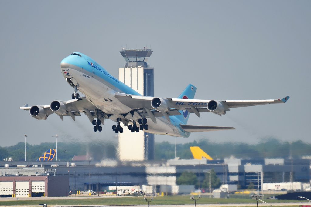 Boeing 747-400 (HL7605) - 07-06-20