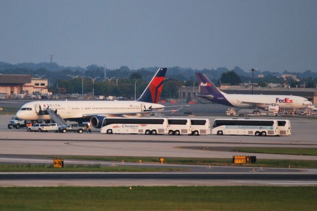 Boeing 757-200 (N696DL) - NFL Tennessee Titans arrive to play the Carolina Panthers - 8/27/10