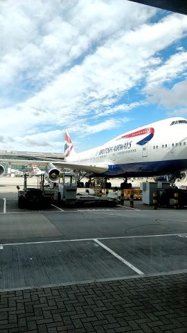 Boeing 747-400 (G-CIVA) - Unloading at Heathrow