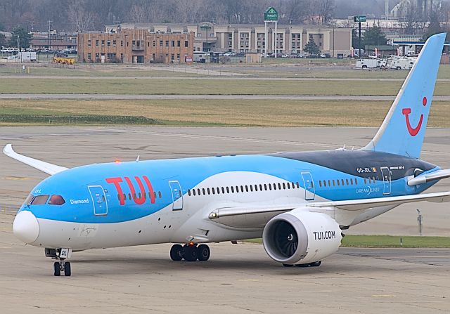 Boeing 787-8 (OO-JDL) - Tui Fly Belgium 9600 a Boeing 787-800 pulling on to the ramp at DTW after a long flight from Stuggart with a load of auto parts bound for General Motors that were sent over from Mercedes Benz.br /br /11/14/2020