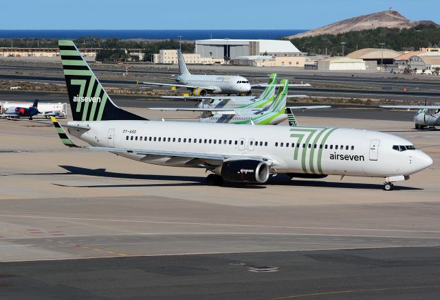 Boeing 737-800 (OY-ASD)