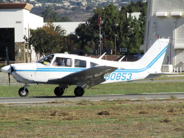 Piper Cherokee Arrow (N80853) - Landing RWY 26L