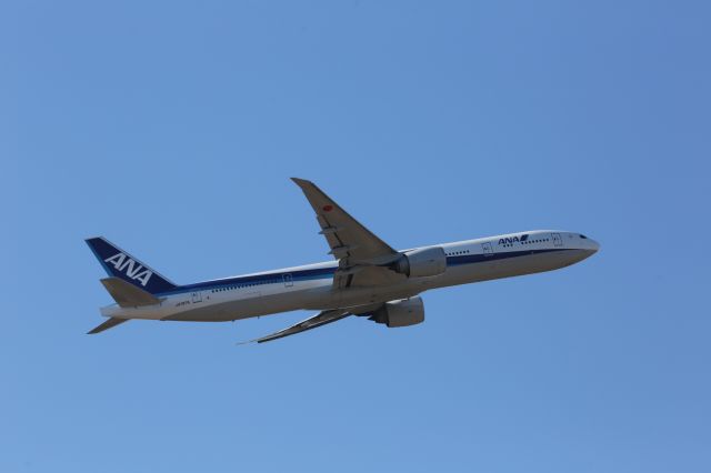 BOEING 777-300ER (JA787A)