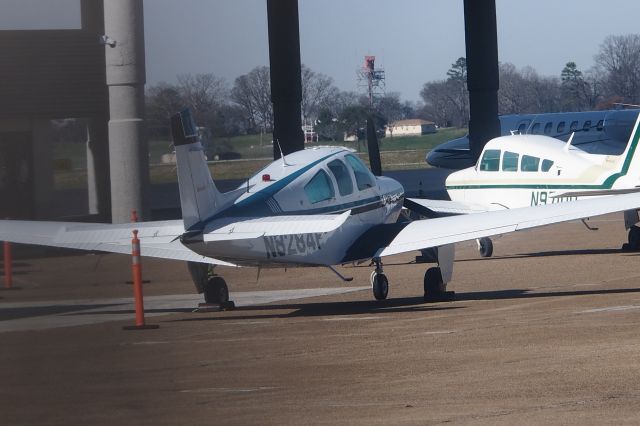 Beechcraft Bonanza (33) (N8284F)