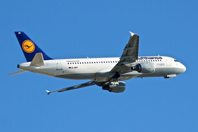 Airbus A320 (D-AIPF)