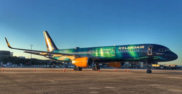 Boeing 757-200 (TF-FIU) - Overnight stay in TPA.