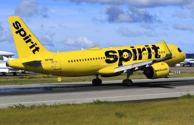 Airbus A320neo (N971NK)