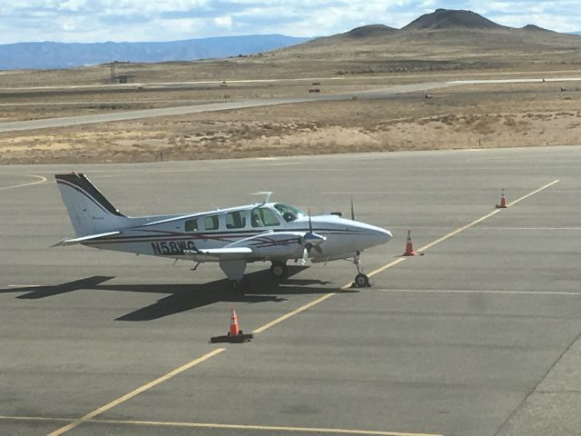 Beechcraft Baron (58) (N58WG)