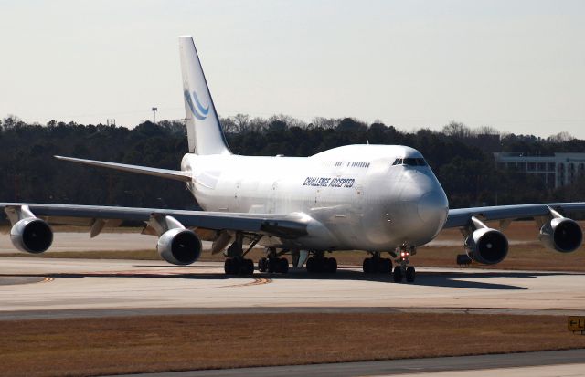 Boeing 747-400 (OO-ACE) - CHALLENGE 562 HEAVY making the flight back to Liege. Note the different fan blade decals on each engine. Photo taken on 1/23/2021.