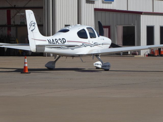 Cirrus SR-22 (N493P)