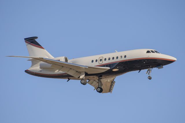 Dassault Falcon 2000 (N468AM) - Runway 20R arrival @KDPA.