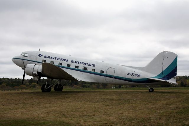 Douglas DC-3 (N137PB) - This Eastern Express DC3 is now based at Cape Cod Airfield. Plane is an ex PBA.