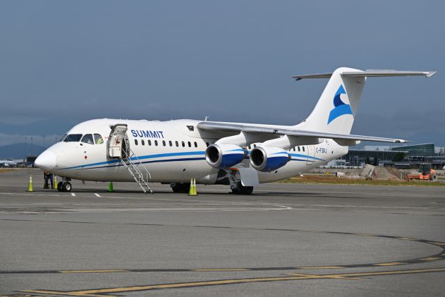 Avro RJ-100 Avroliner (C-FSRJ)