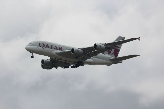 Airbus A380-800 (A7-APB)