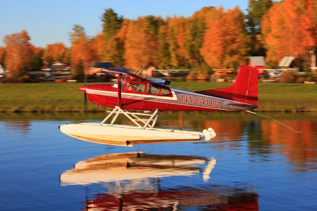 Cessna Skywagon (N124UA)