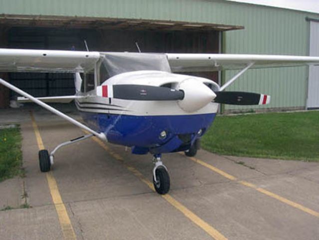 Cessna Skylane (N7K)