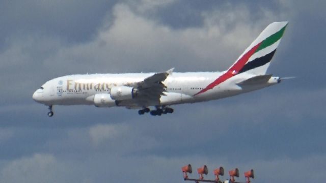 Airbus A380-800 (A6-EOL) - What a colossal plane!!