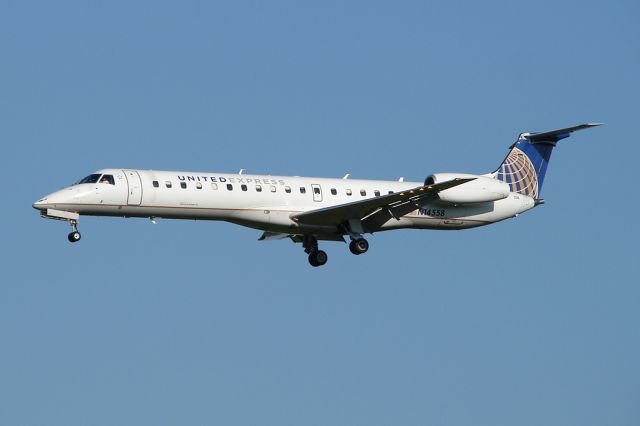 Embraer ERJ-145 (N14558)