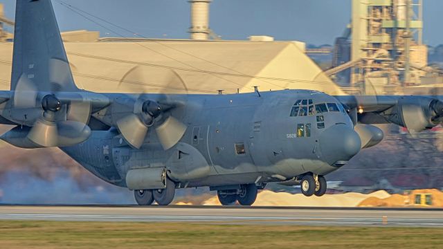 Lockheed C-130 Hercules (69-5828) - 22 arrival.