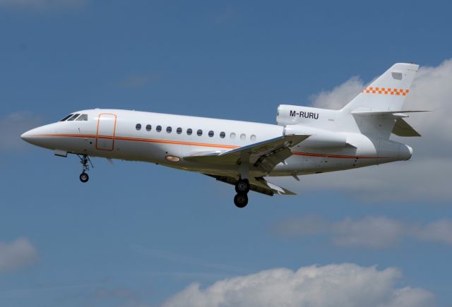 Dassault Falcon 900 (M-RURU)