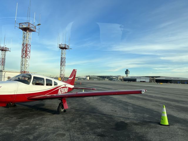 Piper Cherokee Arrow (N280ND) - Skip the Conga Line at LGA