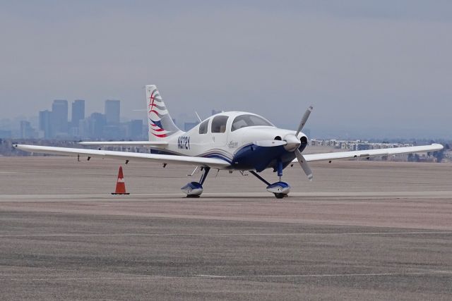 Cessna 400 (N872Y)