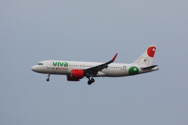 Airbus A320 (XA-VIM)