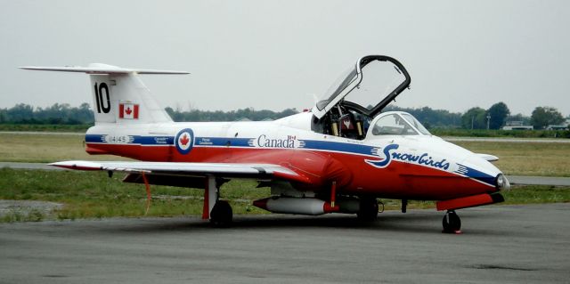 11-4145 — - Spectacle aérien aéroport des Cantons Roland-Desourdy Bromont CZBM 16-08- 2014 Canadair CL-41 Tutor 114145 Canadian Forces Snowbirds